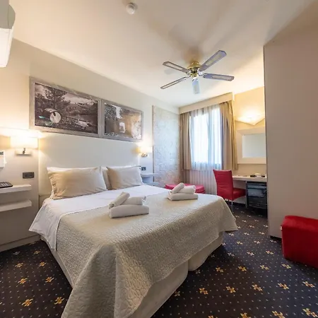 Hotel Antica Badia 3*